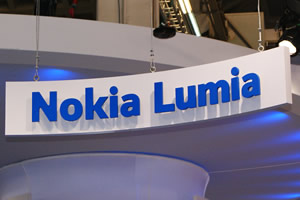 Nokia выпустит еще более дешевую модель для соперничества с Android