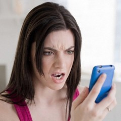Россиян атакует SMS-вирус